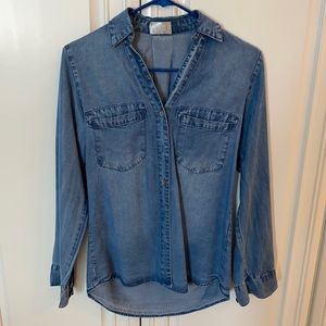Chambray button down long sleeve with Two front pockets (Stitch Fix)